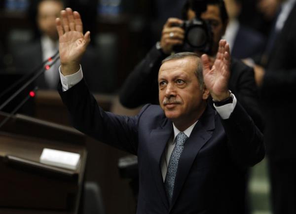 Yreinde Kocaman Trkiye Sevdas Arkasnda Milletimizin Hayr Duas