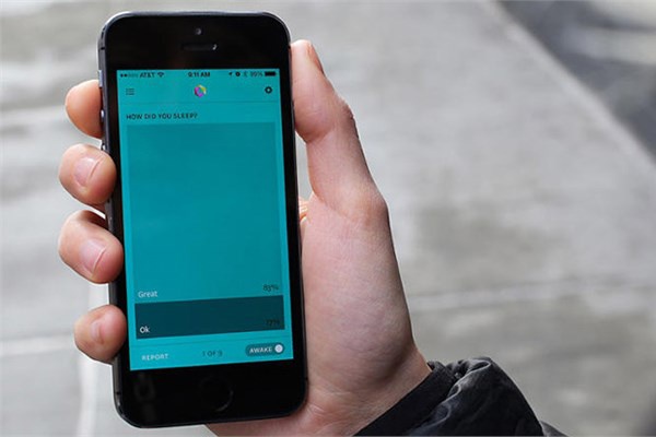 <p><b>Reporter</b></p>  Sadece iPhone'lar iin retilen bu uygulama, kullancya rastgele sorular sorarak anket dzenliyor. Uygulama daha sonra kullancdan toplad bilglerle kiinin hangi saatte ne kadar retken olduunu belirliyor.