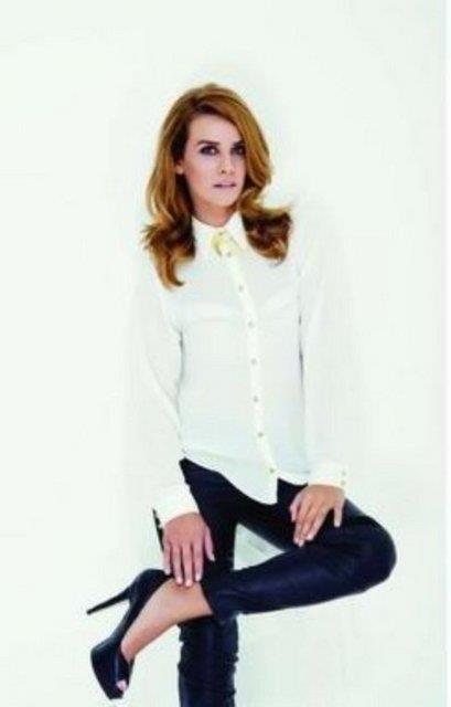 Esra Erol'un son hali ise byle.