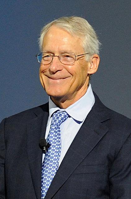14. S. Robson Walton - Wal Mart 34.2 milyar dolar