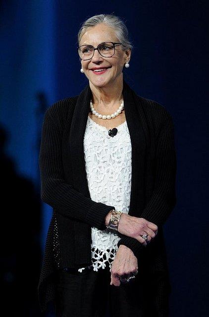 13. Alice Walton - Wal Mart 34.3 milyar dolar