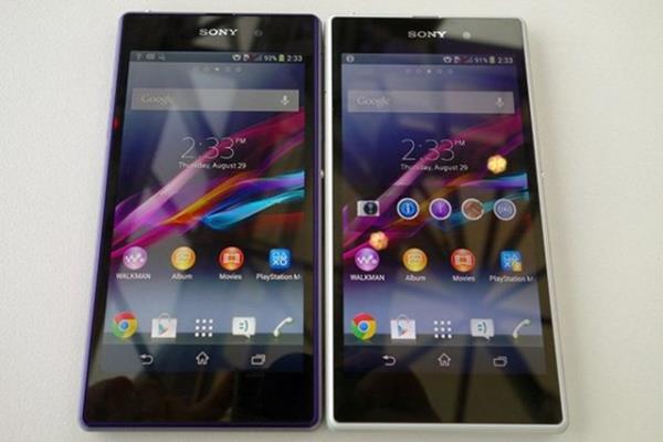 <p><b>11. Sony Xperia Z1S </b></p>  Xperia Z1S yarm 1,5 metre derinliinde suda yarm saat kaldktan sonra bile almaya devam ediyor.