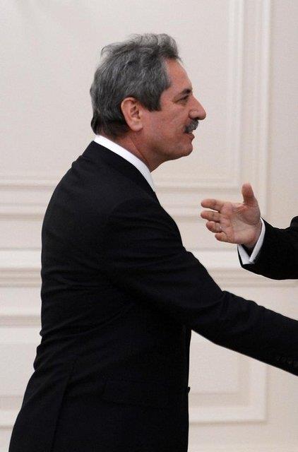 <p><b>21) Ahmet alk / alk Holding </b></p>  2014 Servet: 1.1 milyar dolar   <p>2013 Serveti: 1.7 milyar dolar</p>