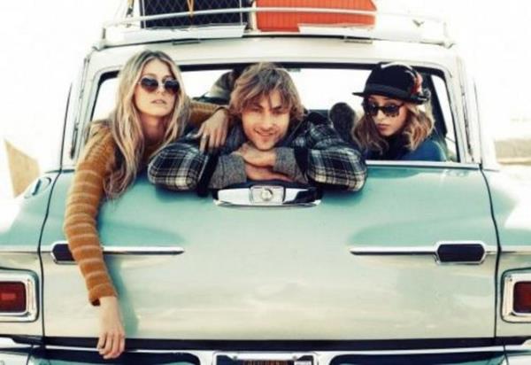 <p><b>Aslan </b></p>  Aras ok iyi: Yay, Ko   <p>yi: Baak, Terazi, kizler, Yenge </p>  Kt: Akrep, Kova, Boa   <p>Ne iyi ne kt: Ko, kizler</p>