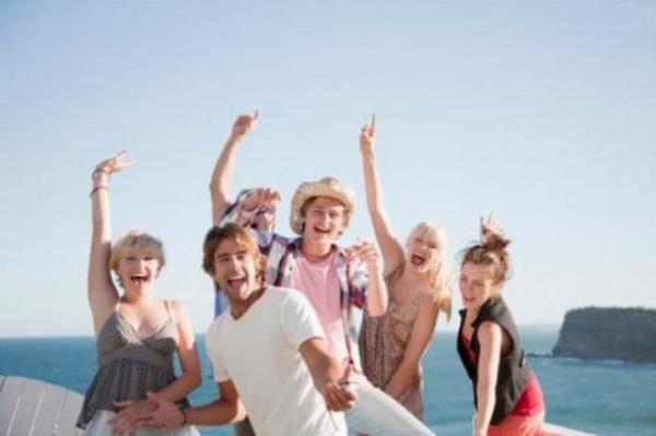 <p><b>Terazi </b></p>  Aras ok iyi: Boa, Baak   <p>yi: Kova, Balk, Akrep, Yay </p>  Kt: Ko, Yenge, Terazi   <p>Ne iyi ne kt: kizler, Aslan</p>