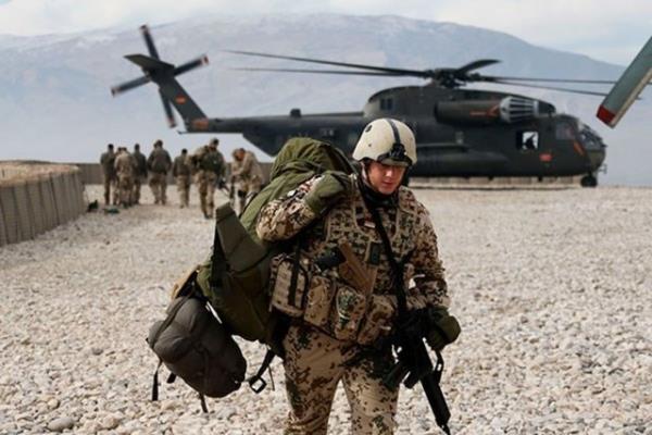 Toplam tank says: 408   <p>Toplam hava arac: 710 </p>  Toplam deniz arac: 82