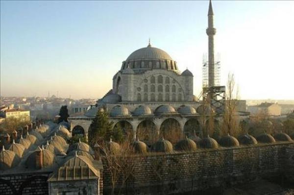 Haseki Hrrem Sultan'n yaptrd en byk hayr eseri, stanbul'da halen Haseki adyla anlan semtteki cami, medrese, mektep, imaret ve drifdan oluan klliyedir.