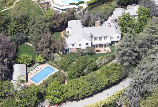 Harrisson Ford'un Brentwood'da sata kard malikane