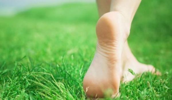 Bu esnada o kadar esnek hareket edin ki, bacanz indirirken, kolunuz banzn zerine gelecek kadar ykselmeli. Bu hareketleri birka kez tekrarlayn.