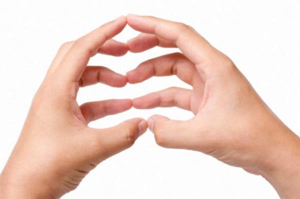 <b>Ters el altrmas:</b> Sa elinizi kullanyorsanz, biraz da sol elinizi altrmaya balayn. Salarnz sol elinizle tarayn veya aynz kakla alk olduunuz ynn tersine kartrn. Kalemi ters elinizle tutun.