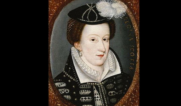 <p><b>skoya Kraliesi</b></p>   Mary kinci kocas Henry Stewart da ldrld ve cesedi bir baheye atlm halde bulundu. Ana pheli Mary'nin sutan sonra nc kocas olacak olan Orkney dk James Hepburn'd. skoya'da iler Mary iin ktlemeye baladnda ngiltere'ye kat ancak ksa sre sonra kuzeni I. Elizabeth tarafndan hapse atld. 18 yllk ev ve kale hapsinin ardndan Elizabeth sonunda suikasta girimek suuyla kuzeninin kellesini vurdurdu.