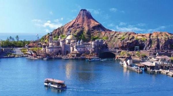 <p><b>15- Tokyo Disney Sea</b></p>  Yllk Ziyareti: 12.656.000  <p>En ok ziyareti eken sezonu: Mart-Austos</p>