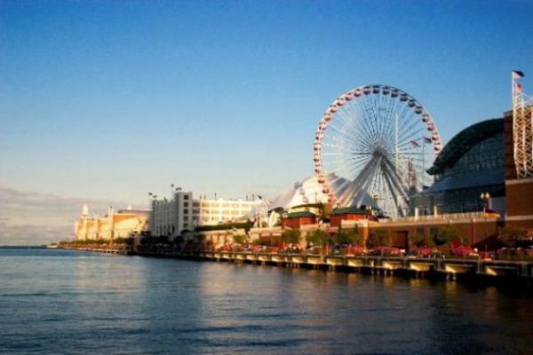 <p><b>26- Navy Pier, Chicago ABD</b></p>  Yllk Ziyareti: 9.200.000  <p>En ok ziyareti eken sezonu: Nisan-Aralk</p>