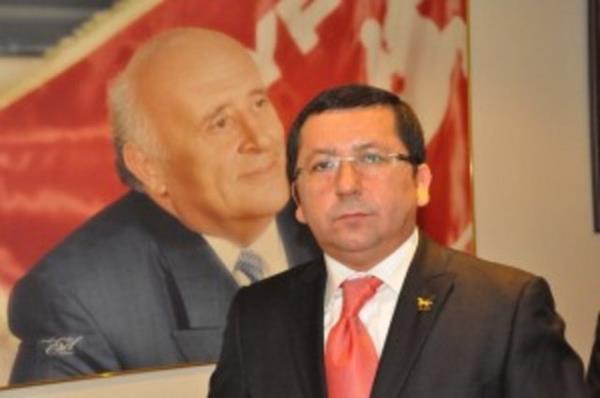 <b>ekmeky Demokrat Parti aday Hamit elik:</b> ekmekyspor Sper Lig'e kacak.