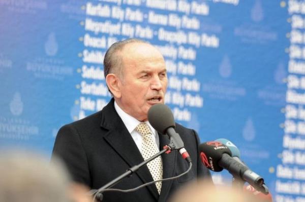 <b>BB Bakan ve AK Parti aday Kadir Topba:</b> Kadky'de yeni meydan. Kadky Sahili, Metro stasyonu, Haldun Taner Tiyatrosu, Vapur skeleleri, Rhtm Caddesi ve Haydarpaa arasndaki 60 bin metrekarelik alan yayalatrlacak.