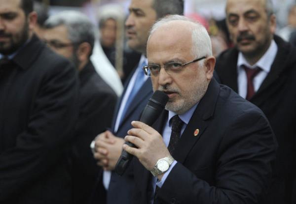 <p><b>Saadet Partisi BB aday Selman Esmerer:</b></p>  <b> Saadet jeneratr:</b> Doalgaza ok para dyoruz. Enerji sahasnda devrim olacak bir proje alyoruz. Elektrik ve doalgaz faturalar decek.