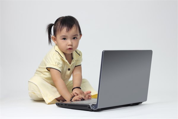 <p>2013</p>  ince, internette en yaygn kullanlan dil olarak ngilizce'yi geride brakt.