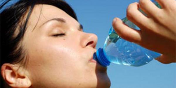 Btn besinlerin, vitamin ve minerallerin temel zcsdr. Vcutta besinleri kk paralara ayrr, sindirimlerinde ve son metabolik aamalarnda grev yapar.