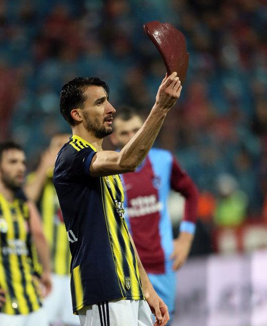 enol gnein de dedii gibi oynadnz kitleye dikkat edin Trabzonspor'la oynamak atele oynamaktr.