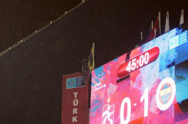 Bu gerilimin en byk msebbibi Trabzonspor Kulp Bakan. Ger, ger; herkesi barut fs yap.nsallah ma tamamlanr!