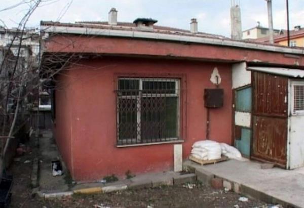 Mehmet Demirta- mraniye?de 27 adet el bombasnn ele geirildii gecekondunun sahibi