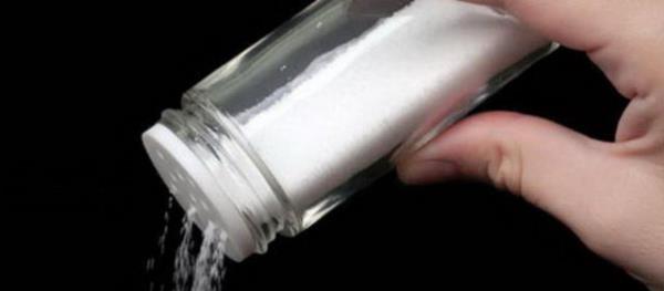 Ar tuzlu yiyecekler, fermente rnler, deniz rnleri(kalamar, karides, stakoz), turu