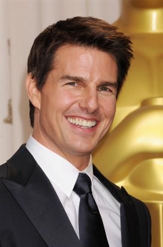 Tom Cruise 1.72 cm.