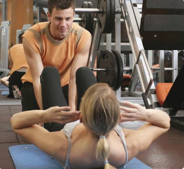 Egzersizinizi yine hafif bir kardiyo ve kaslarnz esnetme ile bitirin ki egzersiz sonras kas tutulmalar yaamayn.