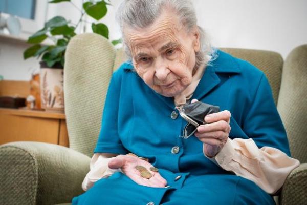 <p><b>almayan bayanlara nasl geindii soruldu... </b></p>  Evlilerde Ei bakyor / Dullarda ise einden kalan maala geiniyor... %50,7   <p>Devlet ? belediye yardmlaryla  %7,6 </p>  Evde baka para kazanan var  %16,3   <p>Yan gelirimiz var (kira ? vs.)  %8,5 </p>  Aile desteiyle (Baba ? karde ? anne ? vs) % 11,9   <p> E dost yardmlaryla % 2,9</p>   sizlik maayla  %2,1