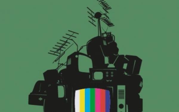 7- Televizyona kan insanlar neden Kendilerini Trkiye'deki btn insanlarn izlediini sanrlar? rnein: u anda 70 milyon kii bizi izliyor...