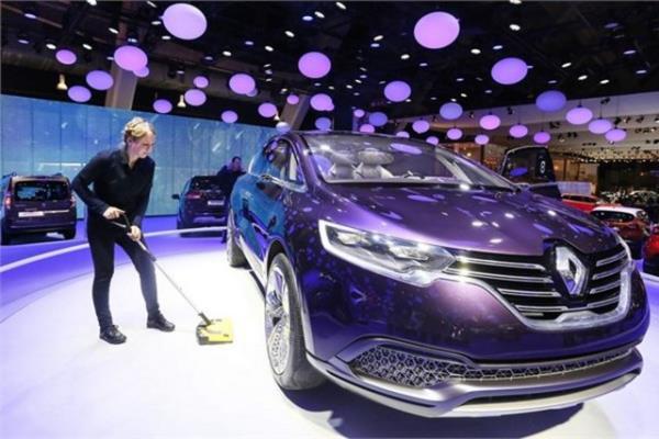 <p><b>10- Renault </b></p>  Marka deeri 9 milyar dolar