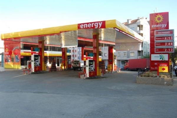 <p><b>37 Enerji Petrol</b></p>  Satn alma yneticisi: Ahmet nar  <p>2013 satn alma btesi: 462.800.000 TL</p>