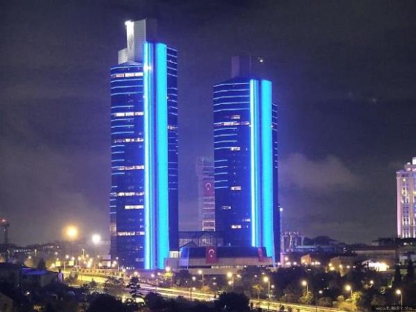 <p><b>27 Akbank</b></p>  Satn alma yneticisi: Derya Tayi Gven  <p>2013 satn alma btesi: 570.000.000 TL</p>