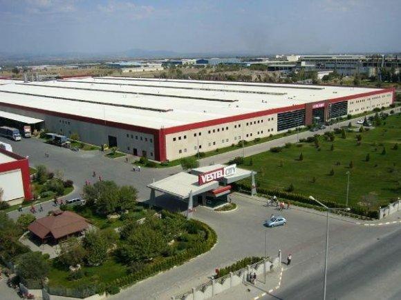 <p><b>11 Vestel Elektronik</b></p>  Satn alma yneticisi: Ender Yksel  <p>2013 satn alma btesi: 3.420.000.000 TL</p>