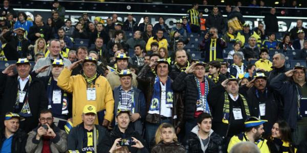 - 30 yllk Hababam snfn stadinda toplayabildigi icin dnyann en byk spor kulbdr Fenerbahe