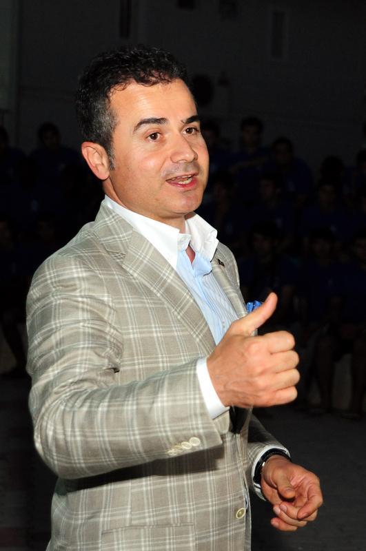 Genlik ve Spor Bakan Suat Kl, Antalya'da Duac Genlik Kamp'n ziyaret ederek genlere konuma yapt.