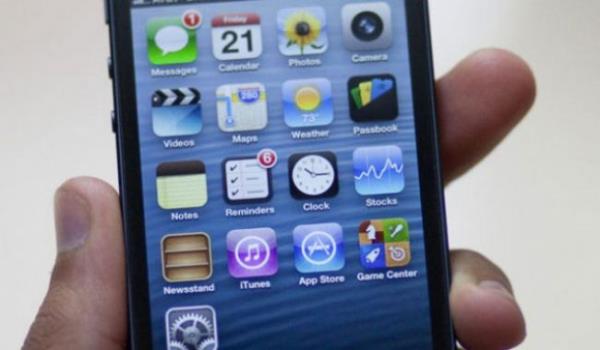 Samsung'un partnerlerinden biri evrimii deme sitesi Paypal. Yani yeni Galaxy S5'in parmak izi teknolojisi ile internet zerinden demeler yapabiliyorsunuz.