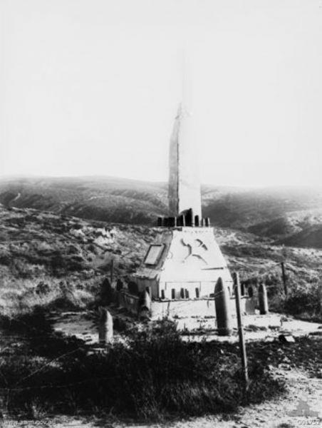 Birleik Krallk Donanma Bakan Winston Churchill, 1914 yl Eyll aynda anakkale Boaz'nn donanmayla geilerek stanbul'un igalini ngren bir plan Babakan Herbert Asquith'e vermitir.