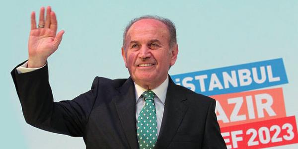 <P>Bu durumda AK Parti aday <B>Kadir Topba</B> yzde 44.4 ile nc kez stanbul Bykehir Belediye Bakan olma ihtimali en yksek olaslk olarak ortaya kt.</P>