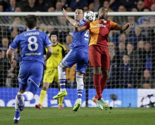 DROGBA SENEYE CHELSEDA :) ONDAN OYNAMIYOR