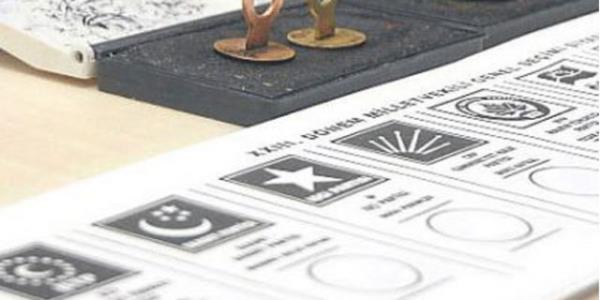 <p><b>YSK, oy kullanrken nelere dikkat edilmesi gerektiini aklad</b></p>  1) Sandk kurulunca verilen ve o seim iin dzenlenmi biim ve renkte olmayan,