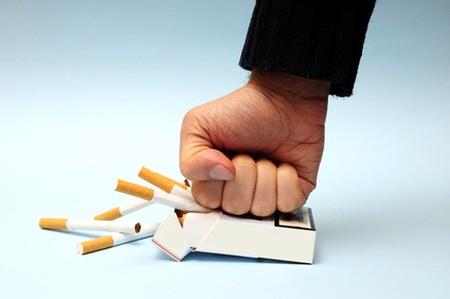 Uzun dnemde ise kalp damar hastalklar, inme, akcier kanseri, mesane kanseri tehdidi de decektir.