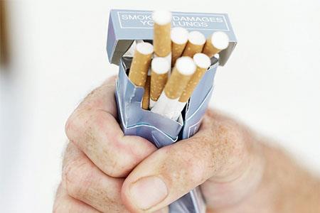 Son yllarda artk rzgr tersten esiyor; sigara imek 'out', dumansz hava 'in'. Asl nemli olan brakma kararn alabilmek. Bu karar alm olanlarn iini kolaylatracak ipular veriyoruz..