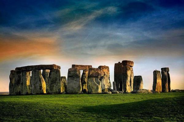 2. Stonehenge'in anlam neydi?