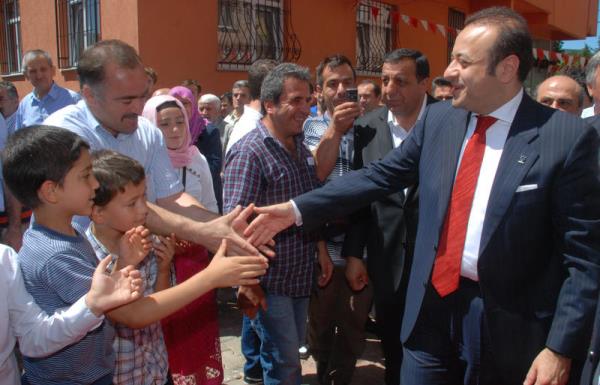 AB Bakan ve Bamzakereci Egemen Ba, Sultanbeyli'de Sinop Boyabat Gndzller Dernei'nin al trenine katld.