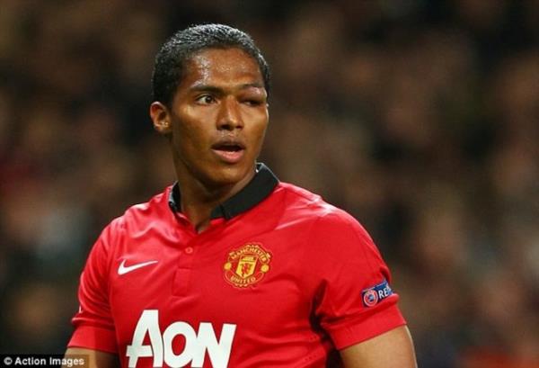 Manchester United'n Ekvadorlu yldz Antonio Valencia da dn akam talihsiz bir olay yaad.