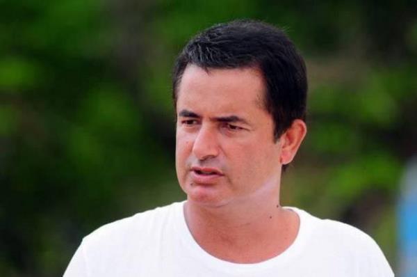 alanlarn programlarda Twitter mesajlarn okumamasn syleyen Ilcal, ayrca irket bilgisayarlarndan Twitter?a girilmemesi iin DNS ayarlarnn da deitirilmemesini emretti.