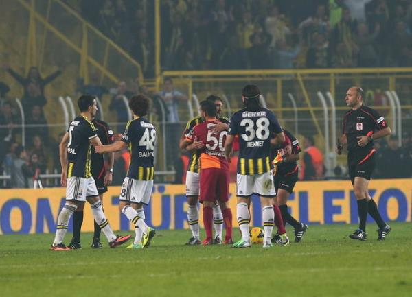 - Galatasaray:)ma:)6:)nisan:)yok:)yani:)bilerek:)mi:)yapyonuz:)anlamadm:)ki:)