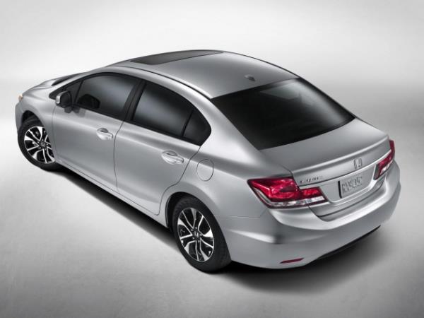 <p><b>Honda'da takas avantaj</b></p>  Aracn deitirip sfr km Civic Sedan sahibi olmak isteyenlere Honda, Mart ayna zel takas desteiyle 1.000 TL'lik avantaj sunuyor.