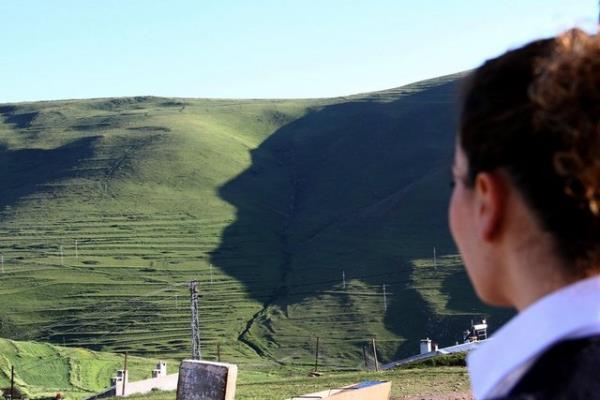 Ardahan'n Damal ilesi Karada srtlarnda beliren ve doal mucize olarak nitelendirilen Atatrk silueti ilgi oda olmaya devam ediyor